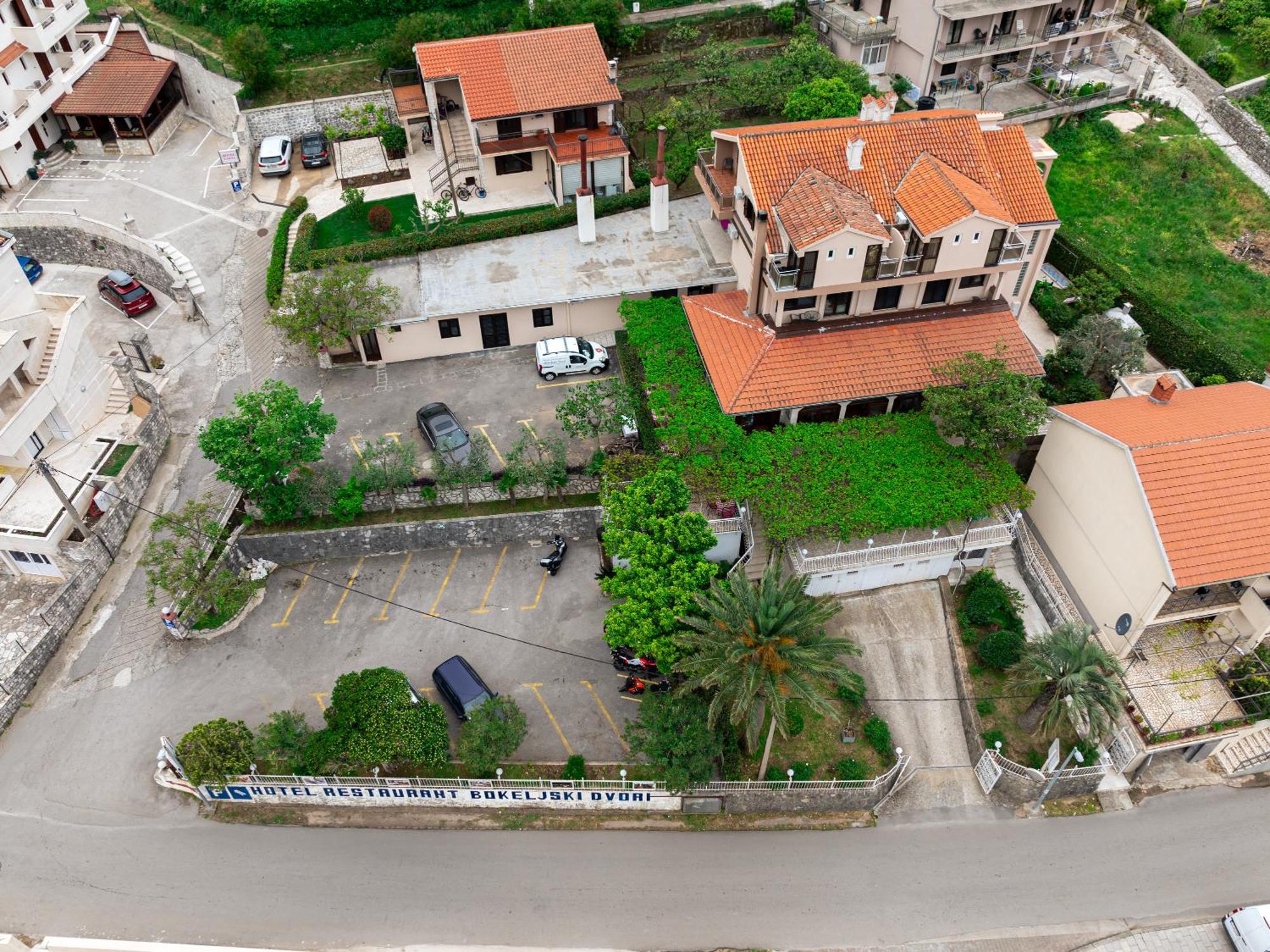 Hotel Bokeljski Dvori Kotor Exteriör bild