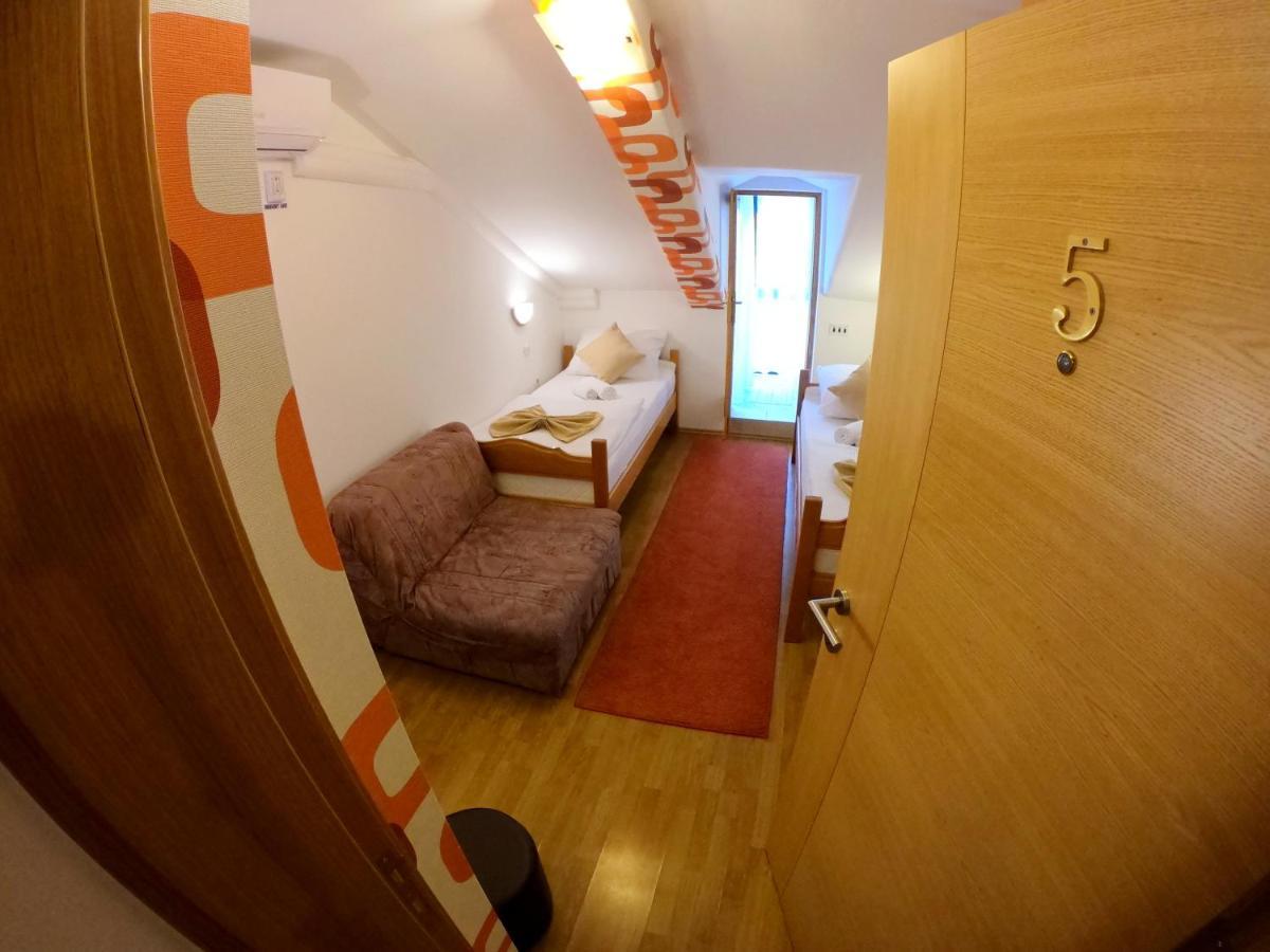 Hotel Bokeljski Dvori Kotor Exteriör bild